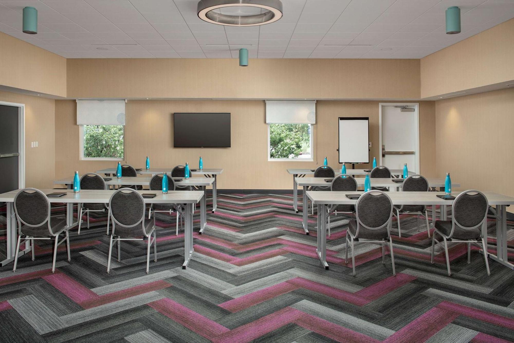 Tru By Hilton Orlando Convention Center Otel Williamsburg Dış mekan fotoğraf